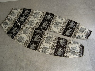 Pump-Hose in Gr. XS/S, 100% Rayon/Viskose, made in Thailand, ungetragen