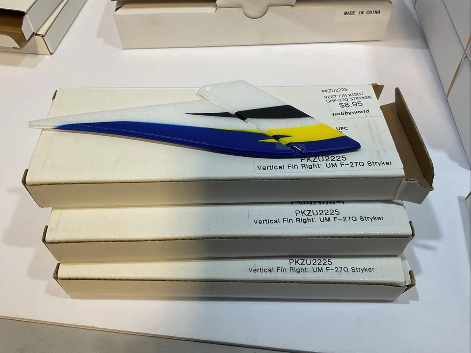 Lote de secciones de cola de avión Parkzone y Hobbyzone R/C - Stryker, Duet, P-40 Foto 3 de 4