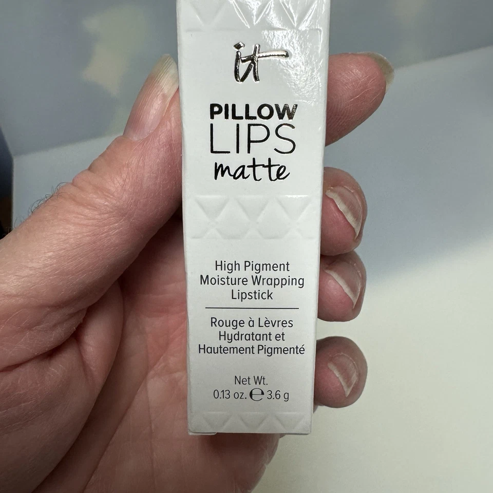 It Cosmetics Pillow Lips Matte Lipstick Wish List Full Size 0.13 oz - Image 3 of 4