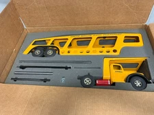 Smith Miller MACK Car Carrier Yellow 1:16 New in Original Box Smitty Toys NICE!
