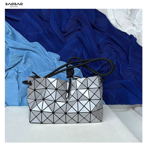 BAO BAO ISSEY MIYAKE Loop Shoulder Bag Handbag Bag - Picture 28 of 56