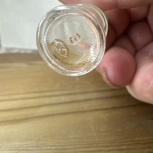 Vintage Abbott “Dayalets" GOLD Glass Pill Bottle Miniature Bottle - Picture 4 of 5