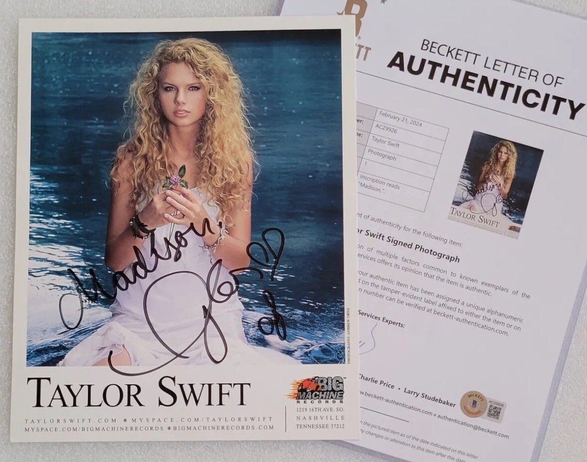 TAYLOR SWIFT SIGNED 8x10 BECKETT LETTER OF AUTHENTICITY BAS LOA