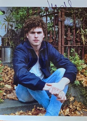 VANCE JOY   signed 20x25 cm Autogramm In Person
