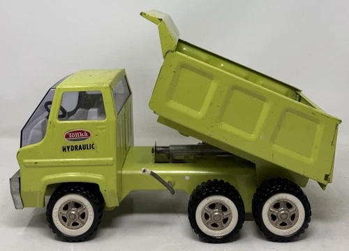 TONKA 1970s Lime Green Hydraulic Dump Truck