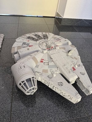 Star Wars The Force Awakens Battle Action Millennium Falcon mit Licht und Sound