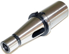 Mandrino riduzione porta frese punte CM2 a gambo conico ISO40 con tirante M16