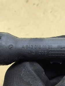 MERCEDES-BENZ M W164 Entlüftungsschlauch A6420160381 3.00 Diesel 165kw 33114242