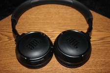 JBL Tune 520BT Wireless On-Ear Headphones Black-Working AO40743870