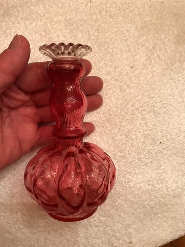 PINK VASE WITH CLEAR GLASS RUFFLED TOP