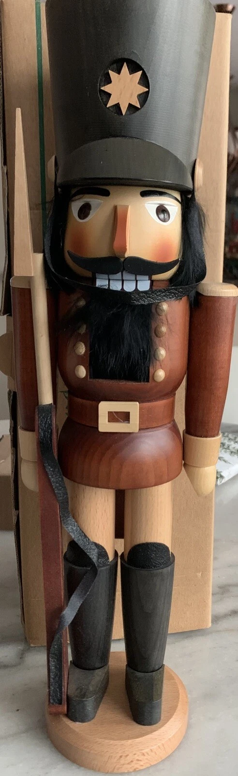 SN Seiffener Nussknackerhaus Solider Nature Wood 16” Nutcracker in Original Box