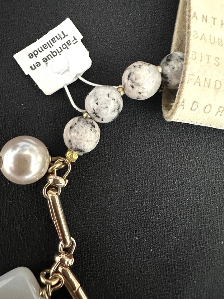 Pulsera elástica Anthropologie de piedra con encanto Foto 4 de 4