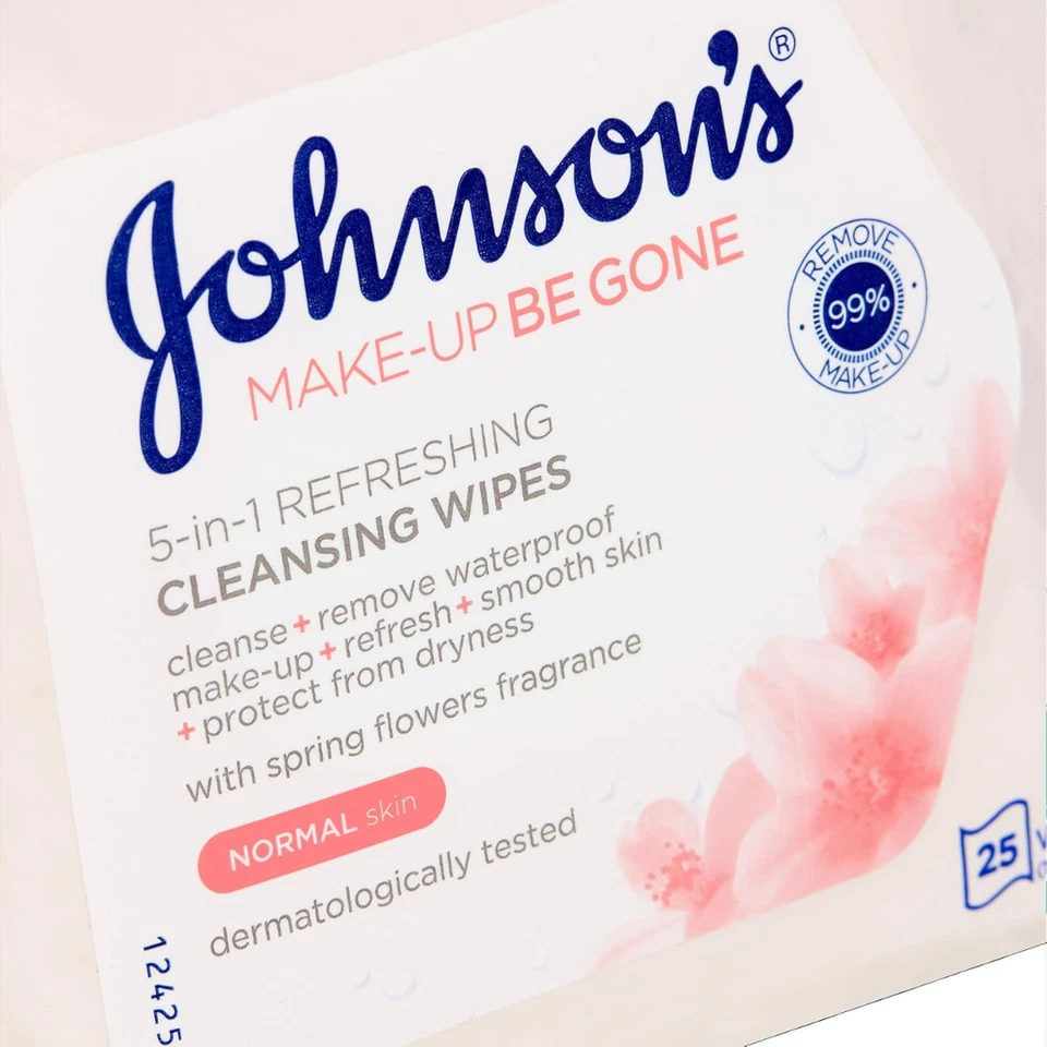 Johnson'S Face Care Make up Be Gone Refreshing Wipes - Pack of 125 - Image 3 of 4