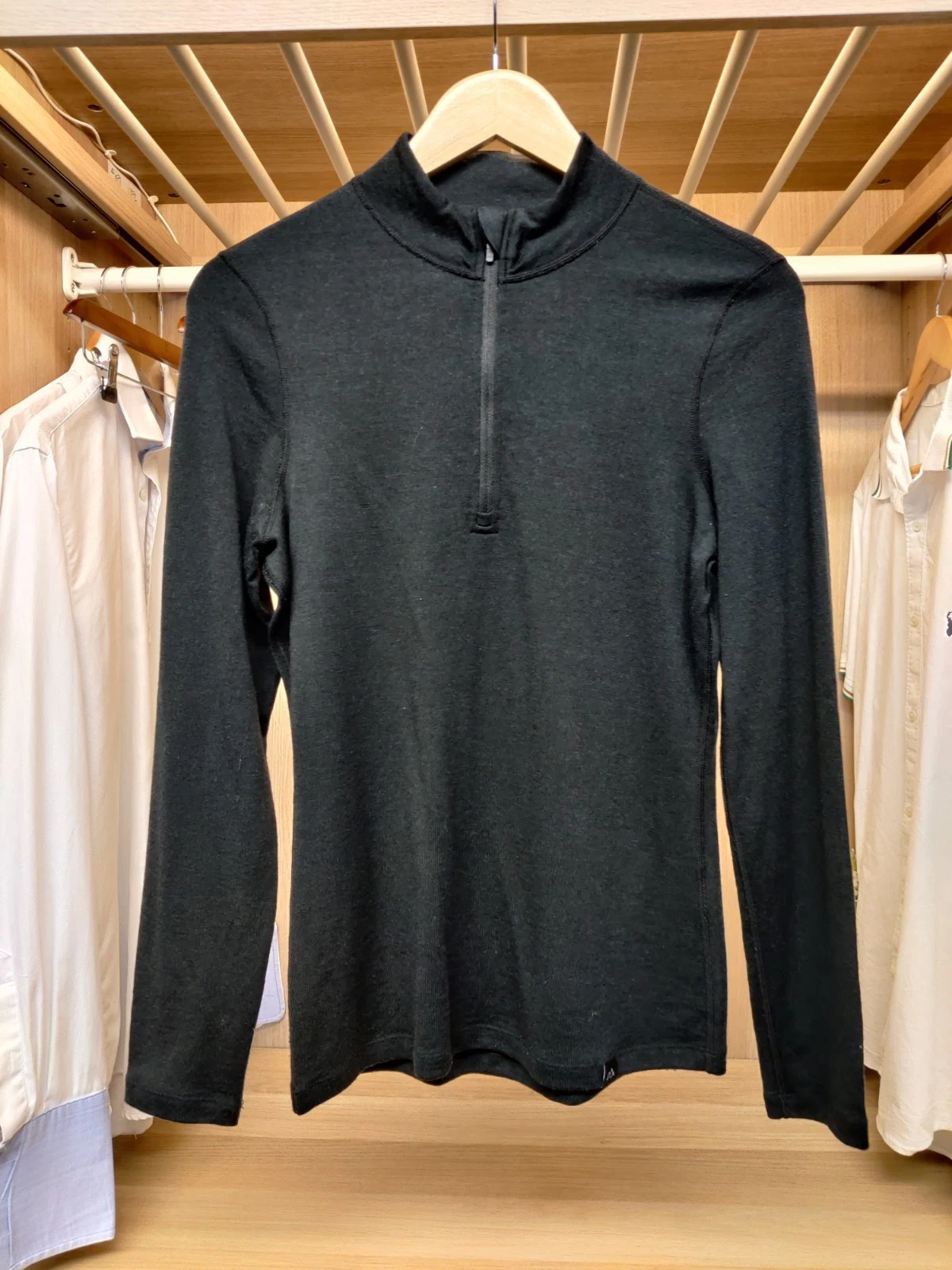Womens Fohn Size UK 12 Jumper base layer black 1/4 zip merino wool knit casual