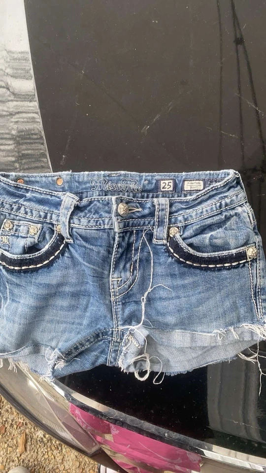 Miss Me Jeans Signature Shorts Women Denim Stretch Rhinestone Embelished Y2K 90s - Image 2 of 2