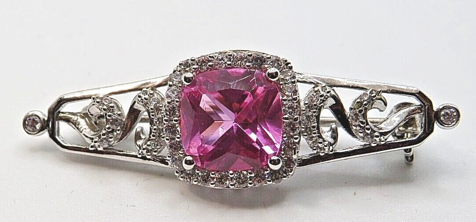 Juego de broches pendientes halo de vidrio rosa corte cojín enchapado en platino costa dorada Foto 3 de 4