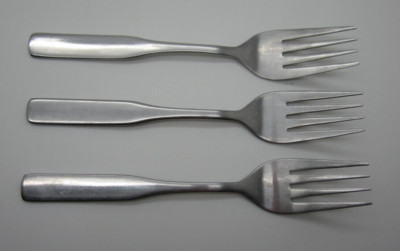 Reed & Barton Stainless Heritage Mint Fiddler II Set 3 Salad Forks Free ...