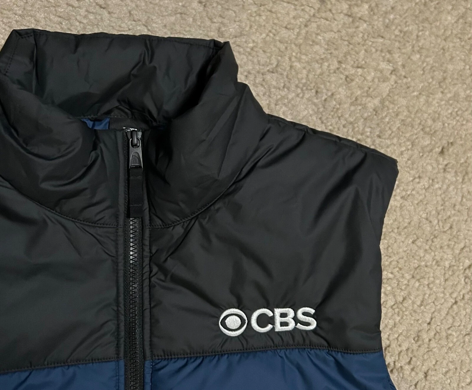 North Face ‘CBS’ Puffer VEST Men’s insulated black Puffy NF0A529A Full Zip Rare