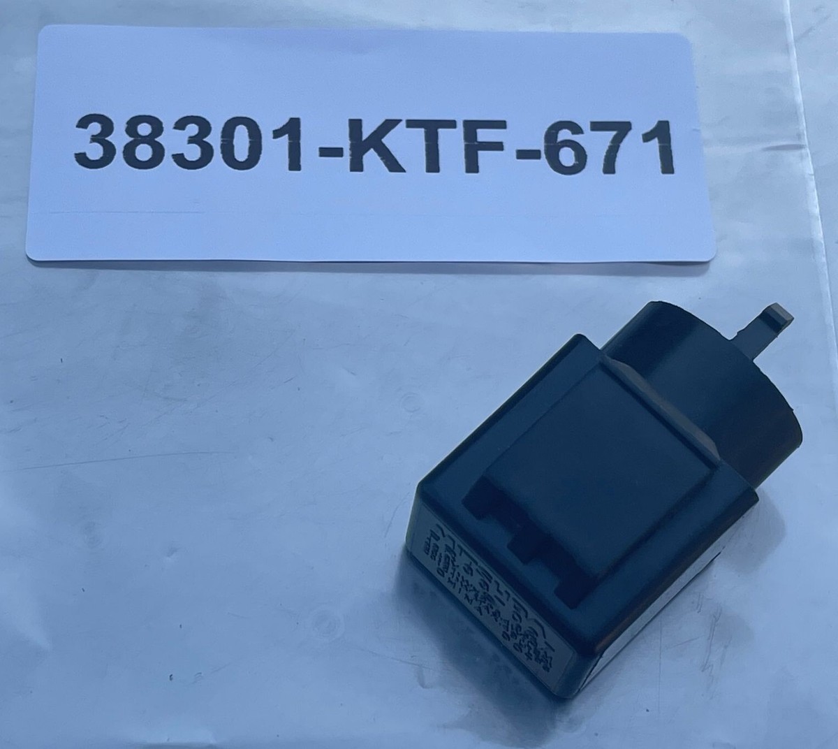orig Blinkrelais LED Honda CBR 250, 300, GL 1800 Goldwing orig Blinkrelais LED Honda CBR 250, 300, GL 1800 Goldwing