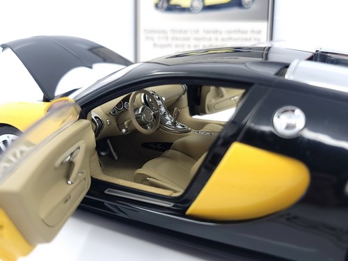 AUTOart 1:18 scale Bugatti EB 16.4 Veyron -Show Car 2004(Black/Yellow) #70904 - Picture 8 of 10