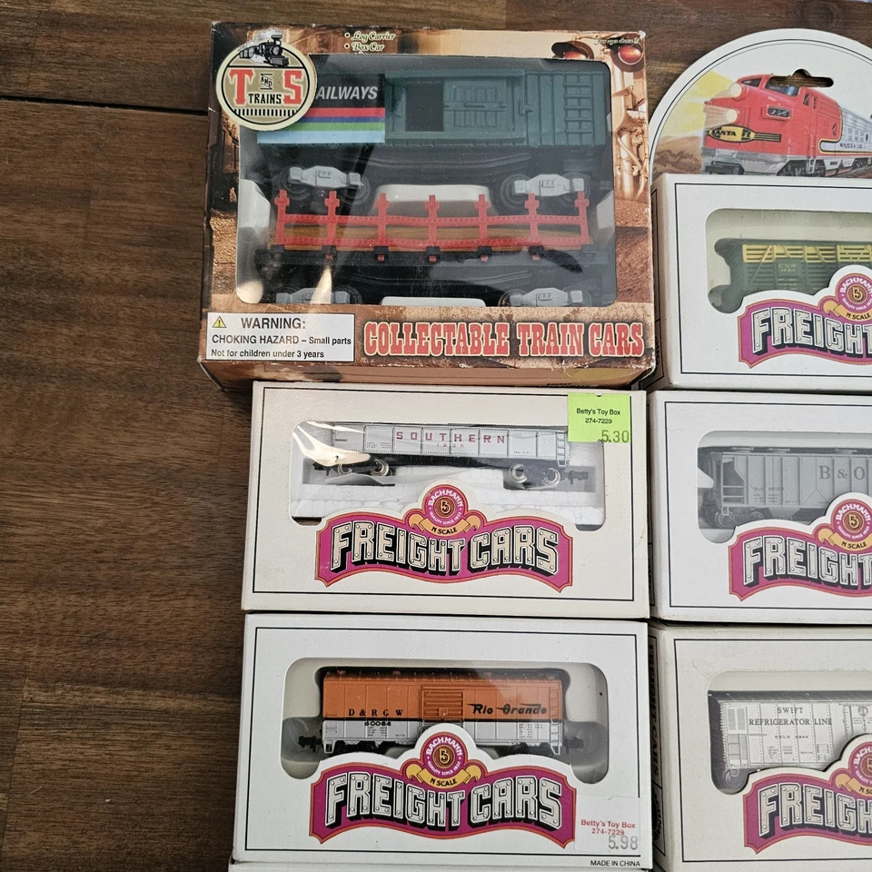 18 Bachman N Scale Freight Cars Vintage Brand New - Image 3 of 4