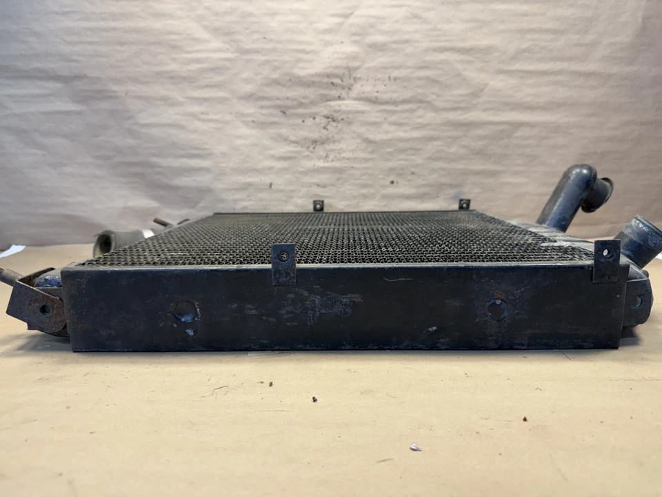 Radiador de latón OEM Jaguar XK150 Foto 4 de 4