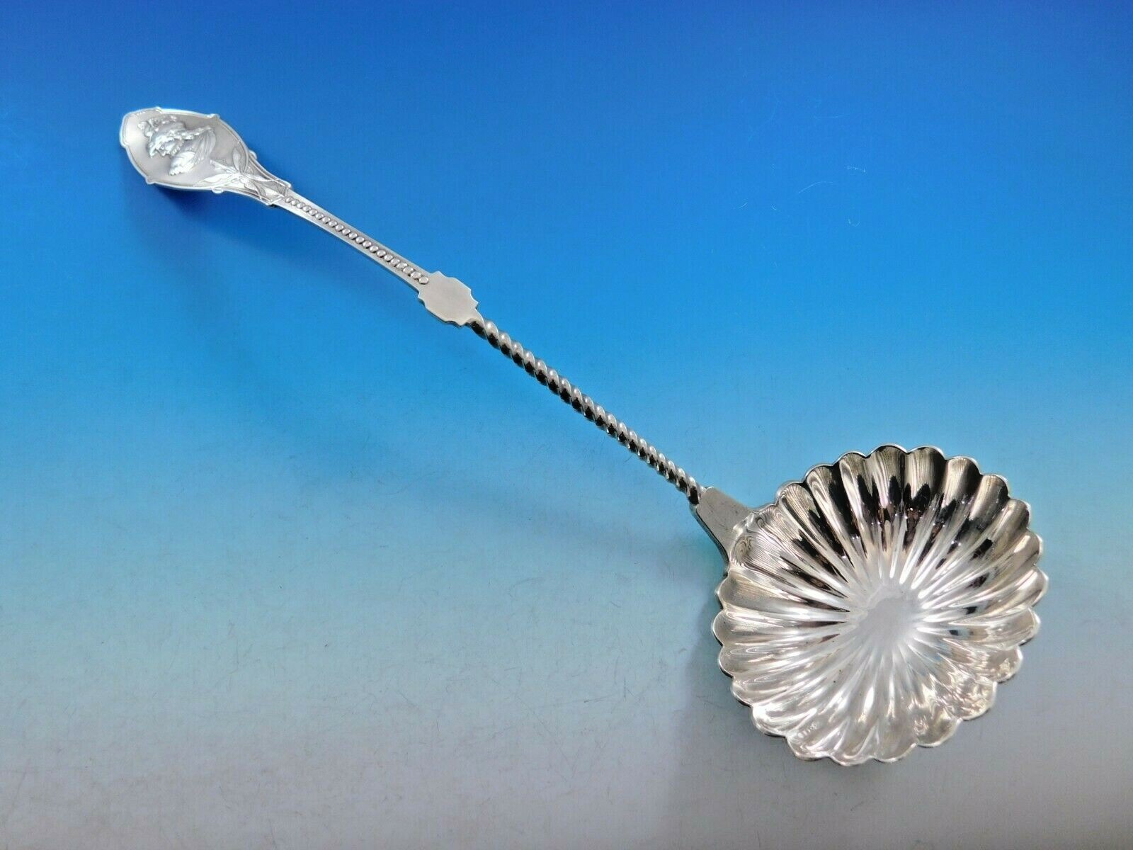 Medallion by Unknown Maker Sterling Silver Soup Ladle in Fitted Box 11