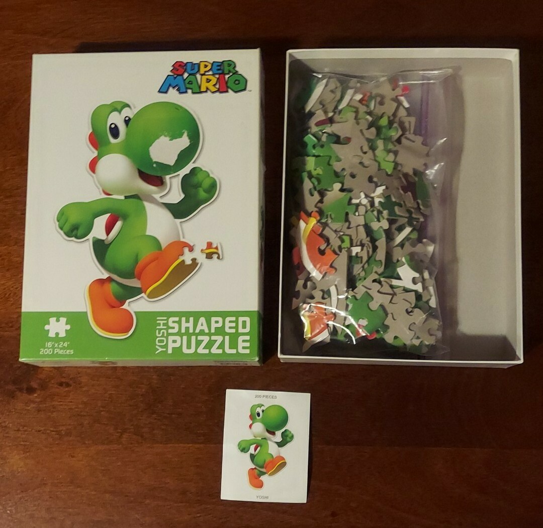 ジグソーパズル yoshi USAopoly Yoshi Shaped Puzzle 200 Pieces Nintendo Super Mario 16