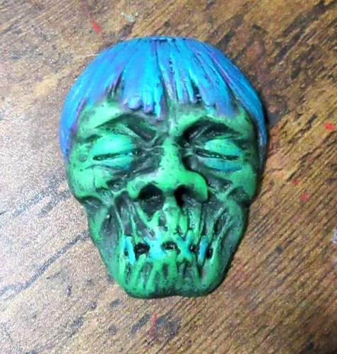 Shrunken Head Fridge Magnet | Mattel Freight Factory | Monsters | Tiki