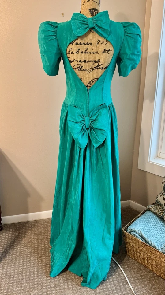 VINTAGE Alfred Angelo Green Puffed Sleeve 80’s Dress Size - Image 2 of 4