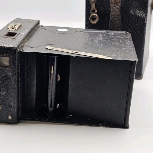 Antique Kodak No 2A Brownie Model B Box Camera- *untested* - Picture 9 of 11