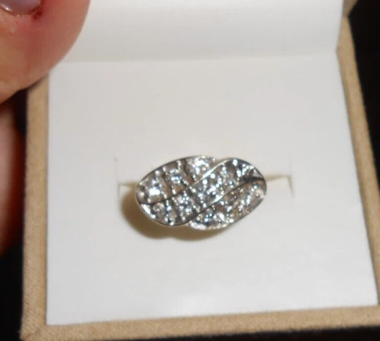 Anillo de diamantes de oro blanco natural de 0,75 quilates talla 6,5 centavos medios de 14 quilates Foto 3 de 4