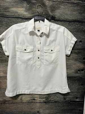 EUC Universal Thread Size Small White Collard Blouse W/Buttons See Pics