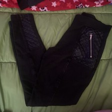 Women  s H M Size Medium Leggings