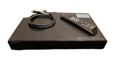 Samsung BD-P1600 Blu Ray Disc Player Black 1080p Bundle HDMI Cable W/ OEM Remote