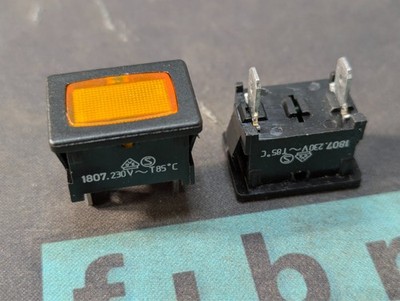1807.1104 | Marquardt | Meldeleuchte | Indicator Light | New Original | 3 pcs
