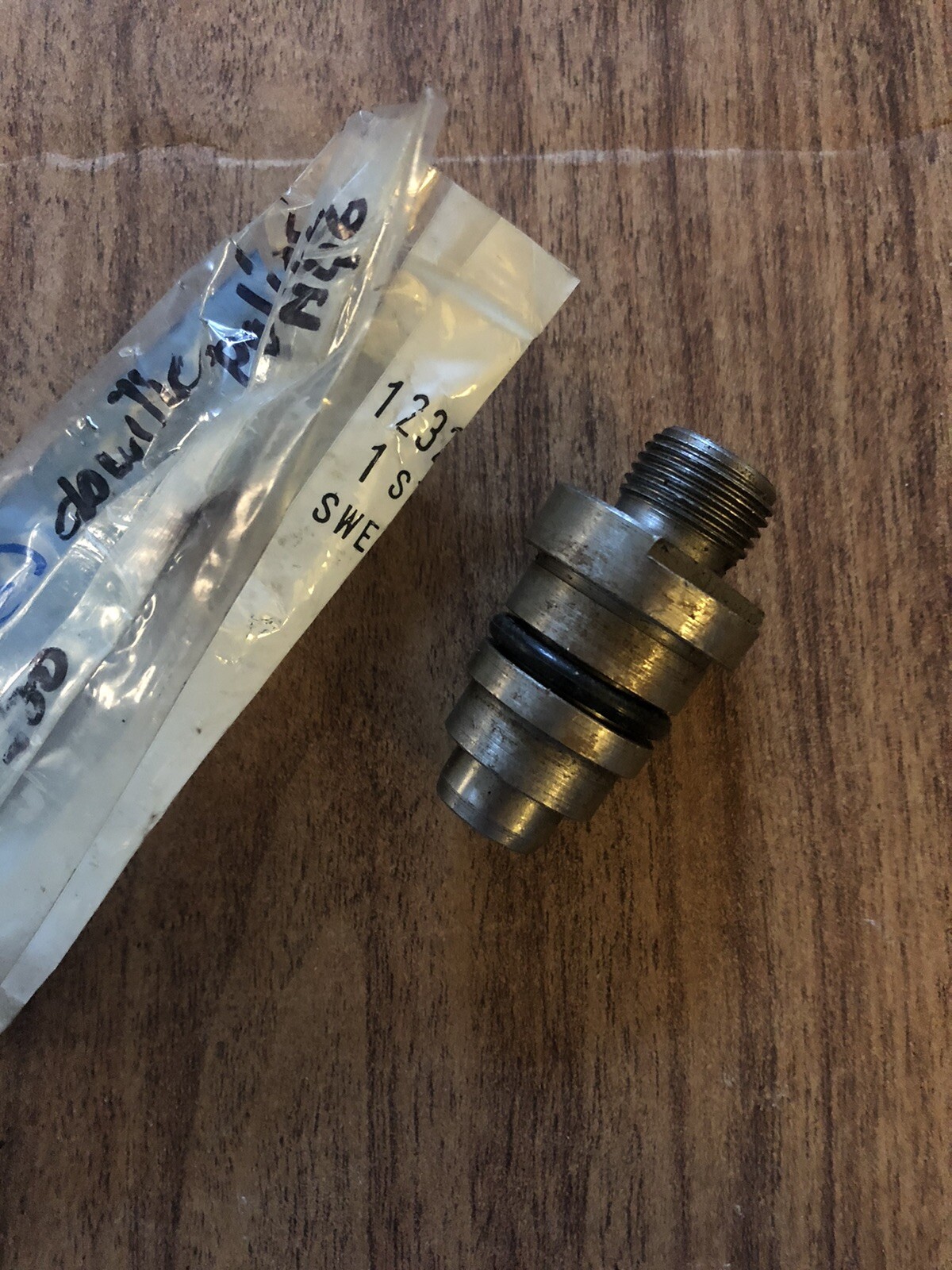 Douille palier Volvo 1232153 anti jeu bague de roulement neuve pour restauration 240 740