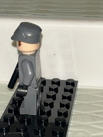LEGO Star Wars Imperial Officer Minifigure Death Star 75184 - Genuine