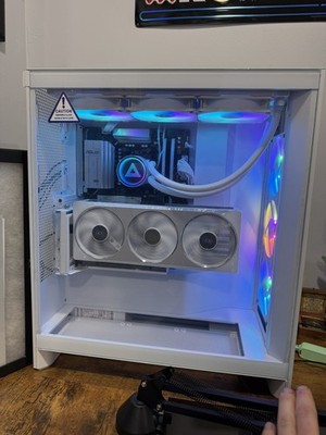 Custom Gaming/Productivity PC Ryzen 7 7800 X3D | RTX 5070 32GB DDR5 Ram