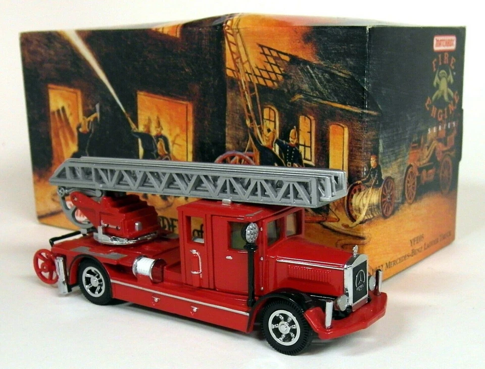 Matchbox Yesteryear - YFE05 1932 Mercedes Benz Ladder Diecast model Fire Truck - Image 2 of 3
