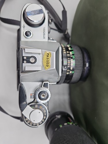 Vintage Canon AE-1 35mm SLR Film Camera w/ 28mm lens + 80-200mm Soligor And More - Picture 7 of 19