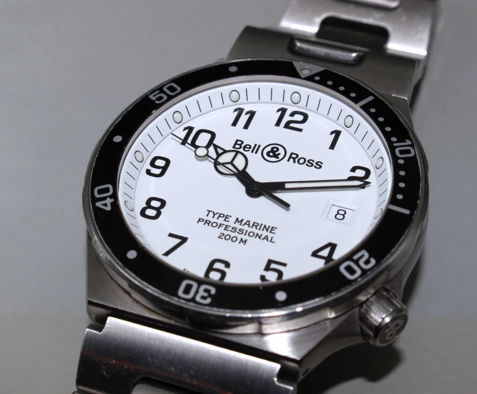 Reloj para hombre Bell & Ross TYPE MARINE cuarzo esfera blanca usado de JP Foto 4 de 4