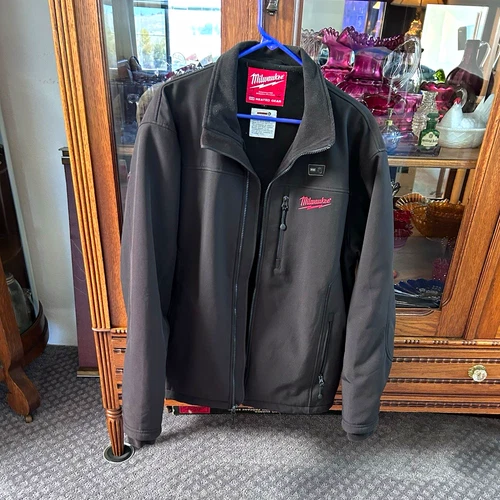 Milwaukee M12 Heated Gear Men's Black Softshell Full Zip Jacket Size L - product listing photo