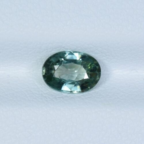 1.15 ct BEST GRADE LUSTUR / NATURAL GREEN ZIRCON - Oval gemstone !!