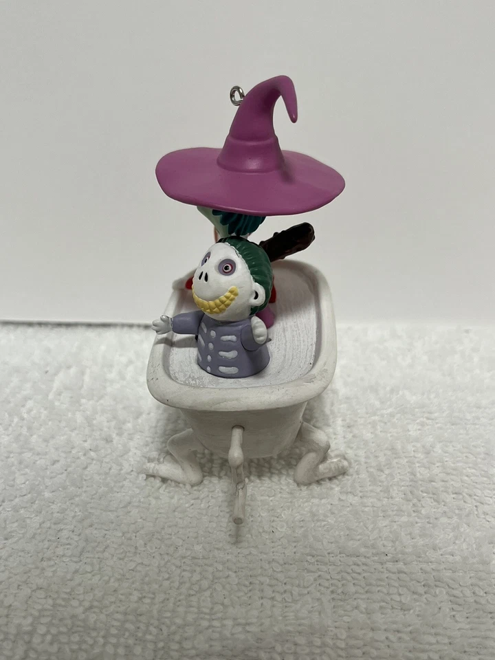 Adorno Hallmark Keepsake 2017 bloqueo choque y barril pesadilla antes de Navidad Foto 4 de 4