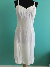 Vintage Slip Shadowline Size 34 Tall Cream Lace Blue Flower Nylon