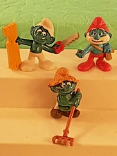 3 Vintage Smurfs RARE Papa Smurf  RARE Farmer Smurf  & Carpenter Smurf 1969-1982