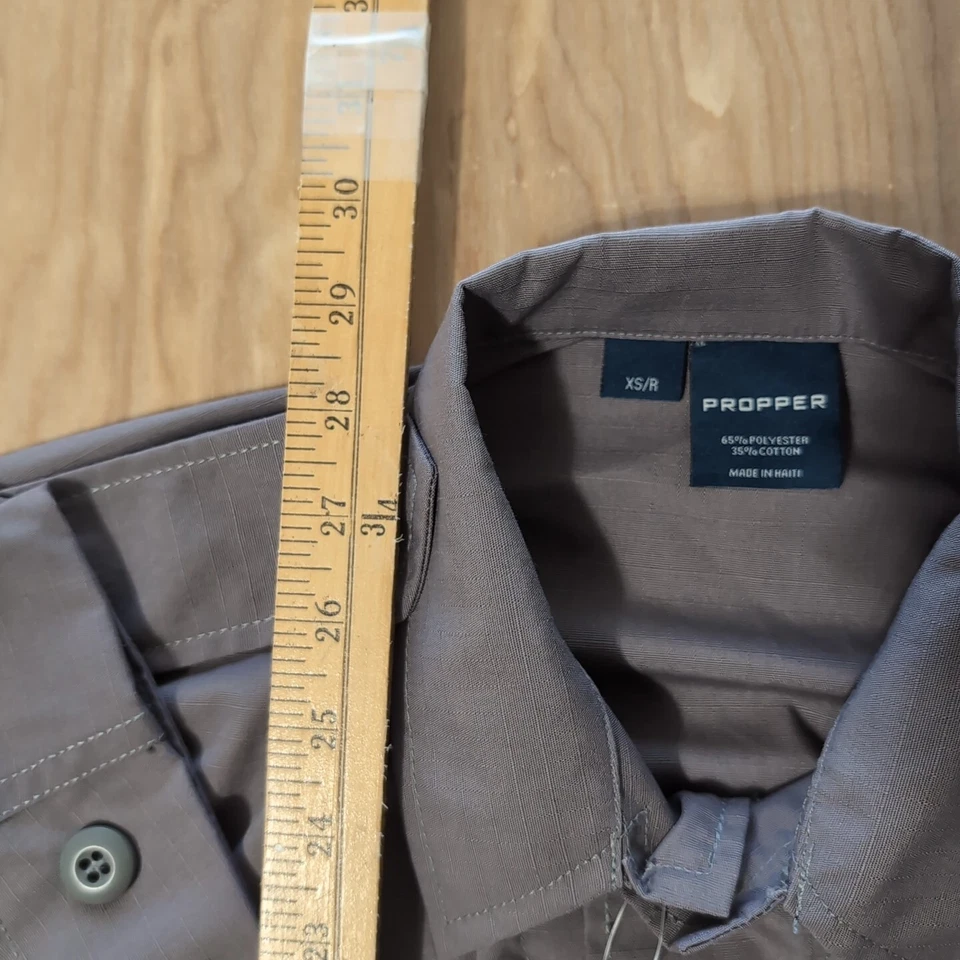 Camisa de manga corta Propper nueva con etiquetas - Ropa de trabajo gris con botones - XS Foto 3 de 4