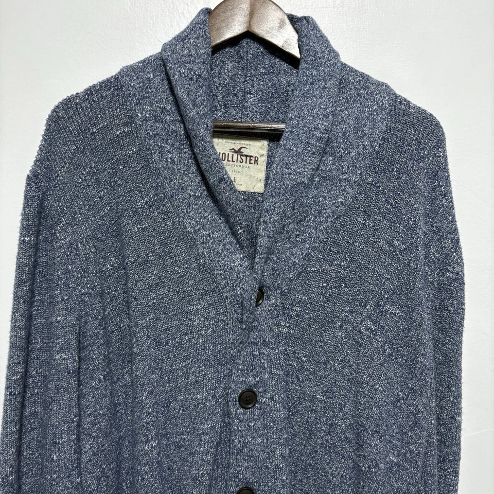 Cárdigan Hollister Para Hombre L Azul Mármol Coctelera Tejido Botón Bolsillos Frontales Relajado Foto 2 de 4