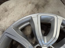 Wheel 18x8 5 Spoke U Shaped Painted Silver Fits 14-19 EVOQUE 814596